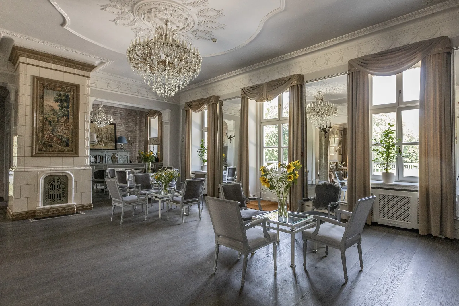 03-palac-salon